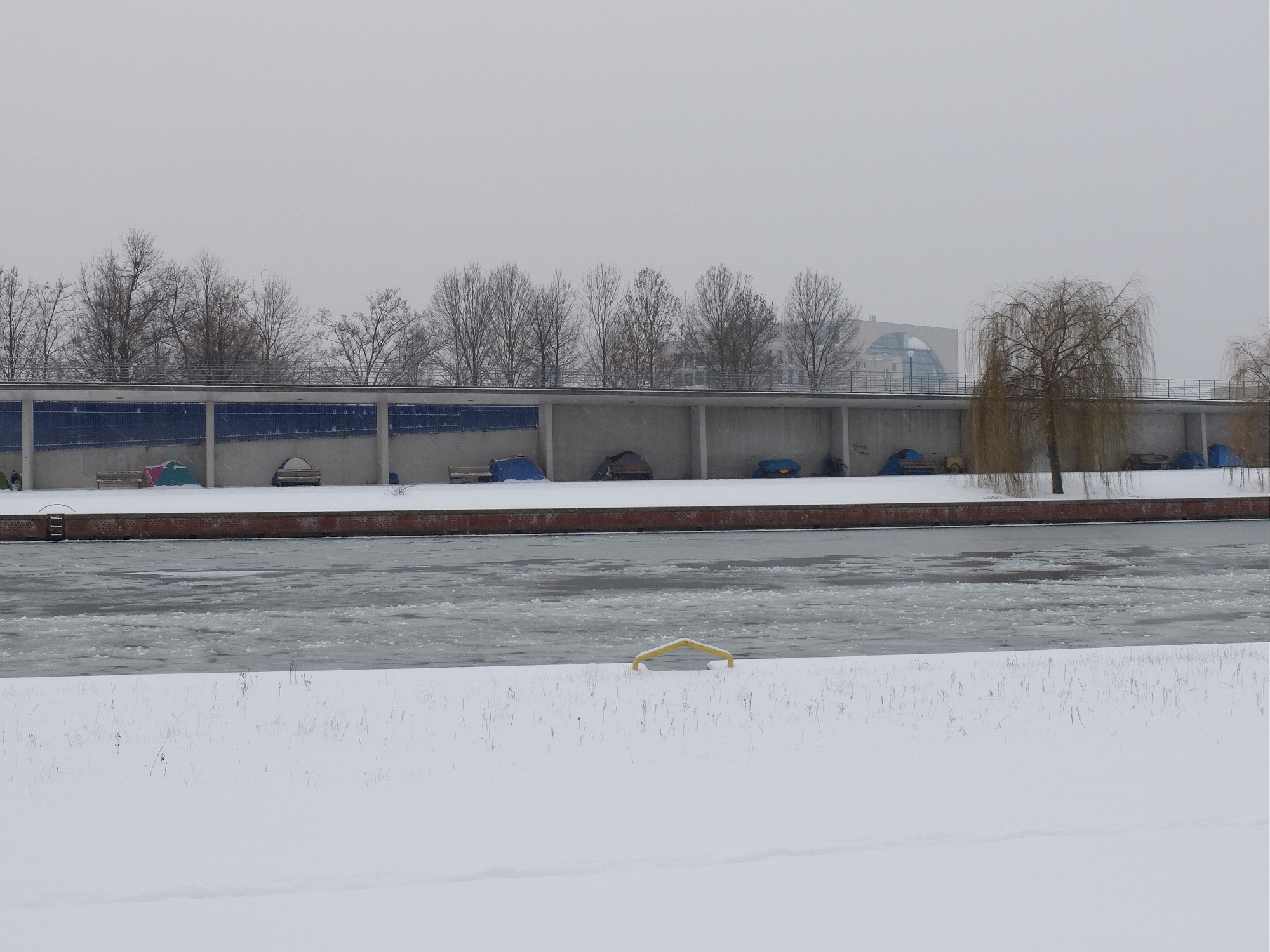 Kanzleramt - Obchdachlose - verkleinert - 15-01-2016